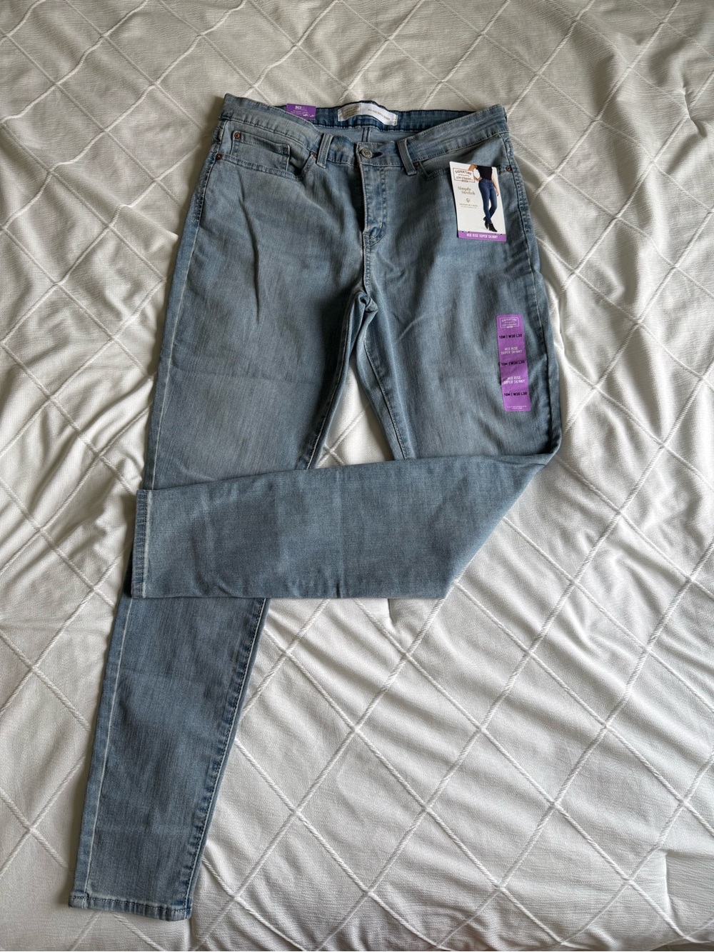 Levi’s Strauss Mid Rise Super Skinny